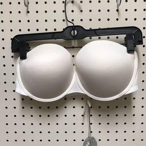 Gilly Hicks White strapless bra